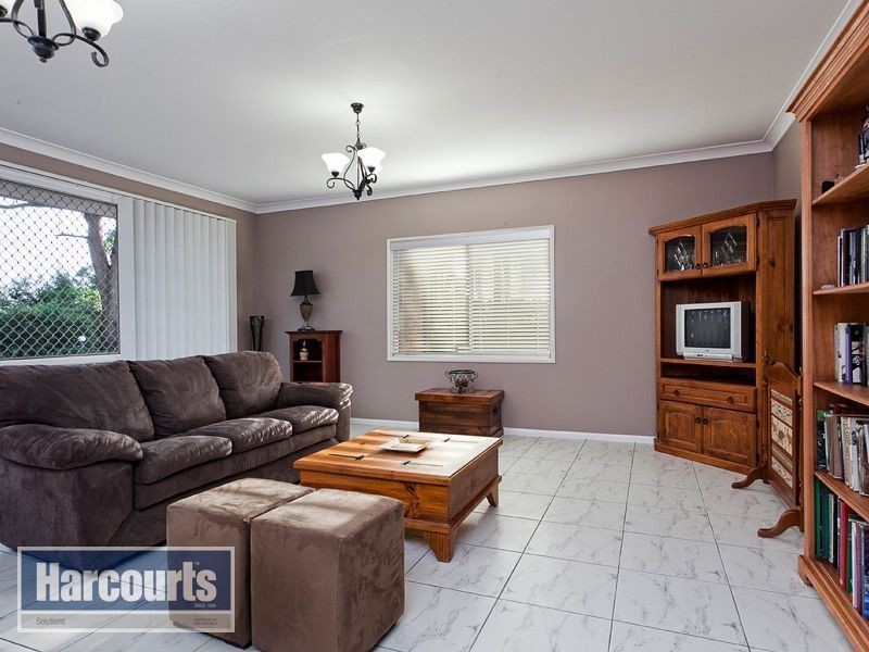 1 Kestrel Court, Warner QLD 4500