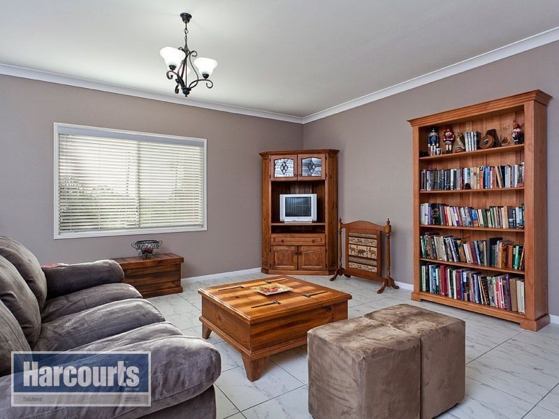 1 Kestrel Court, Warner QLD 4500
