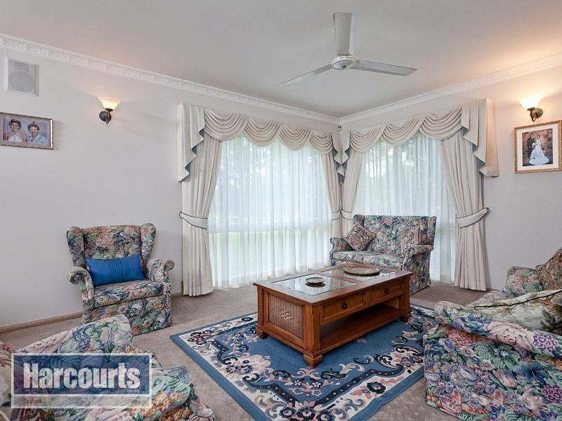 1 Kestrel Court, Warner QLD 4500