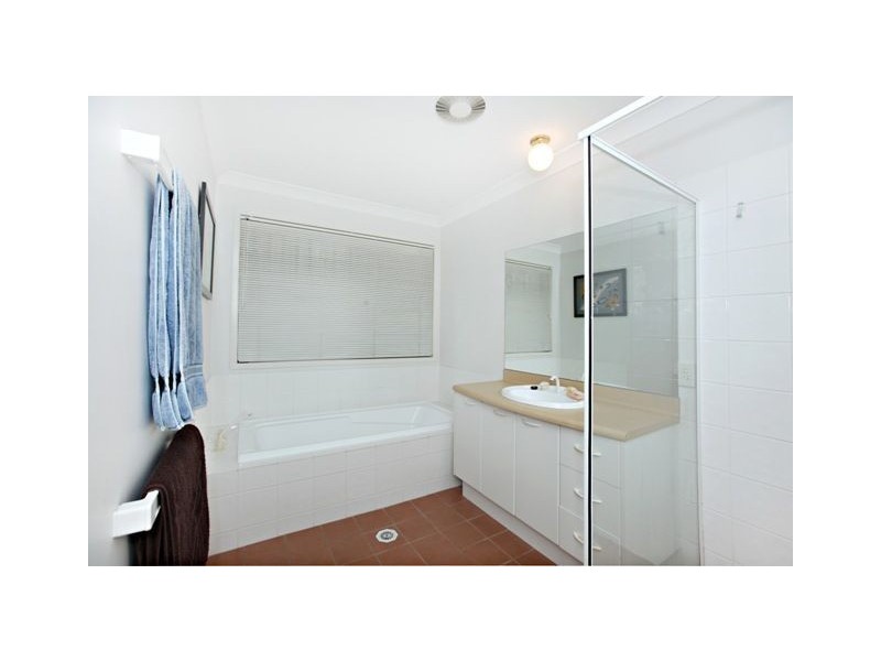 5 Maddison Place, The Gap QLD 4061