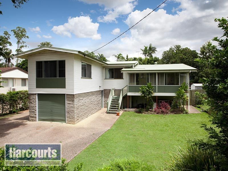 12 Bunora Crescent, Ferny Hills QLD 4055