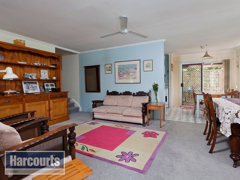 12 Bunora Crescent, Ferny Hills QLD 4055