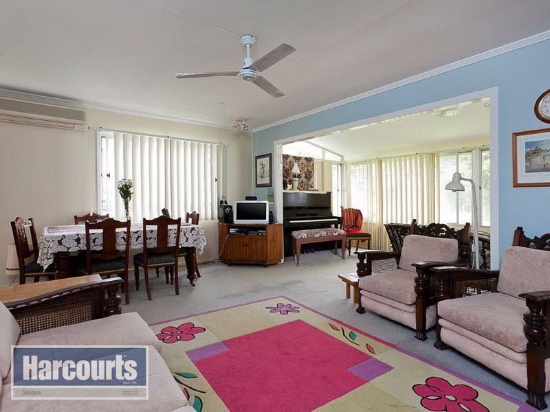 12 Bunora Crescent, Ferny Hills QLD 4055