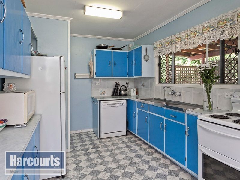 12 Bunora Crescent, Ferny Hills QLD 4055