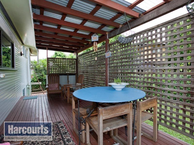 12 Bunora Crescent, Ferny Hills QLD 4055