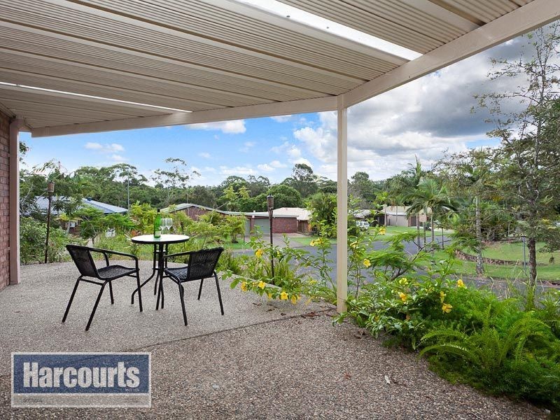 32 Tetragona Drive, Arana Hills QLD 4054