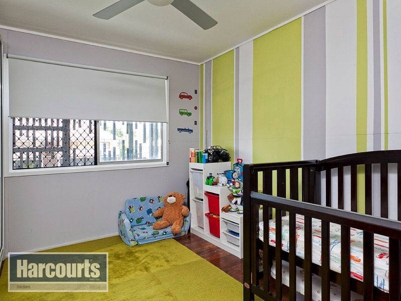 6 St Helens Road, Mitchelton QLD 4053