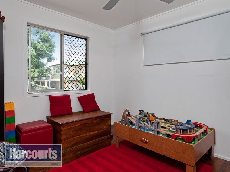 6 St Helens Road, Mitchelton QLD 4053