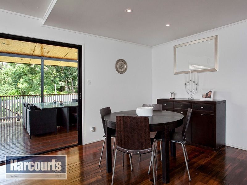 6 St Helens Road, Mitchelton QLD 4053