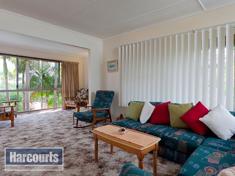 52 Kumbari Crescent, Mitchelton QLD 4053