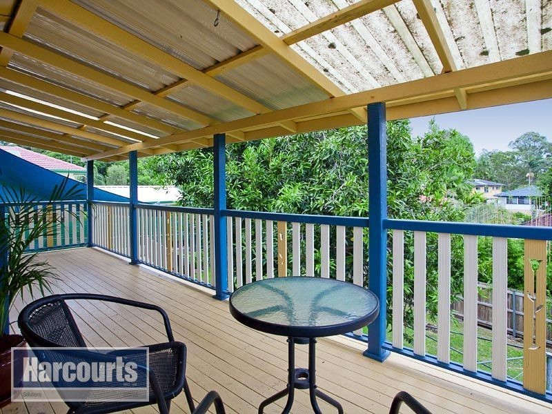 18 Glenrowen Street, Chermside West QLD 4032