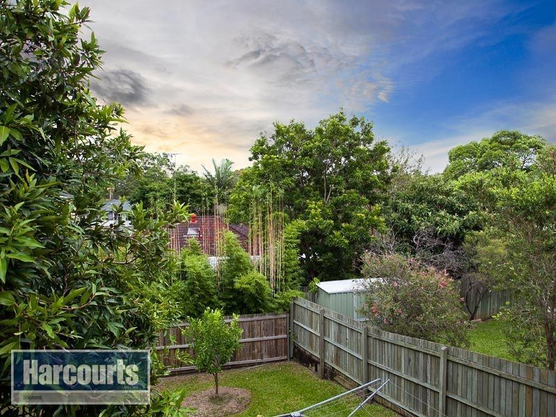 18 Glenrowen Street, Chermside West QLD 4032
