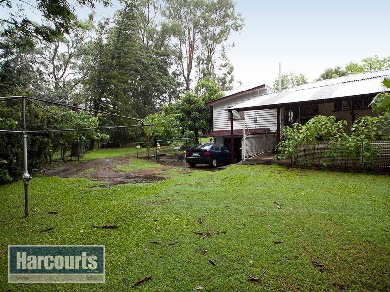 110 Glen Retreat Road, Mitchelton QLD 4053