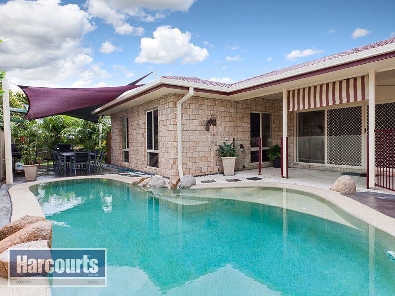 4 Cliff Salisbury Court, Samford Village QLD 4520