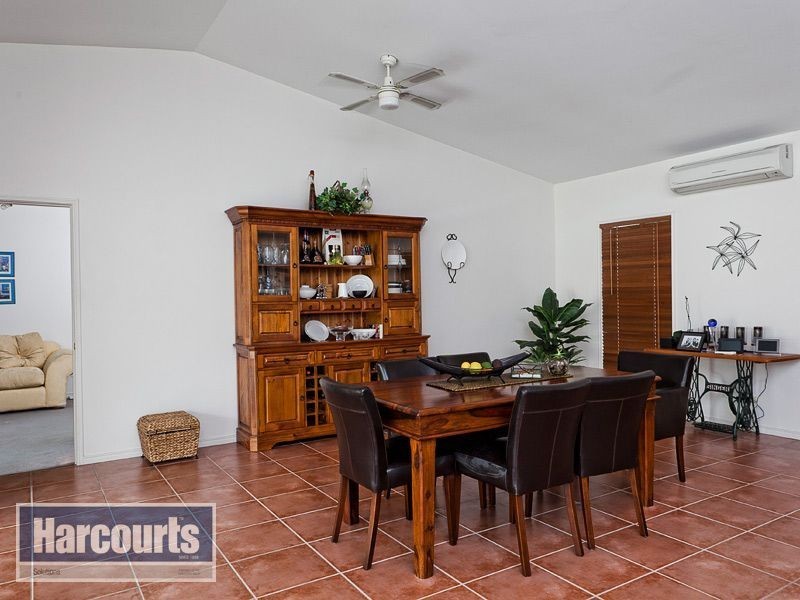 4 Cliff Salisbury Court, Samford Village QLD 4520