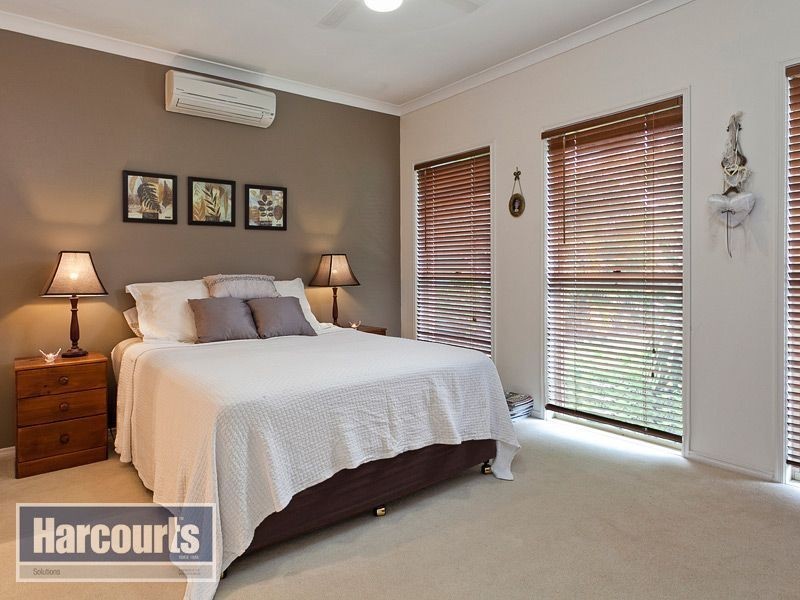 4 Cliff Salisbury Court, Samford Village QLD 4520