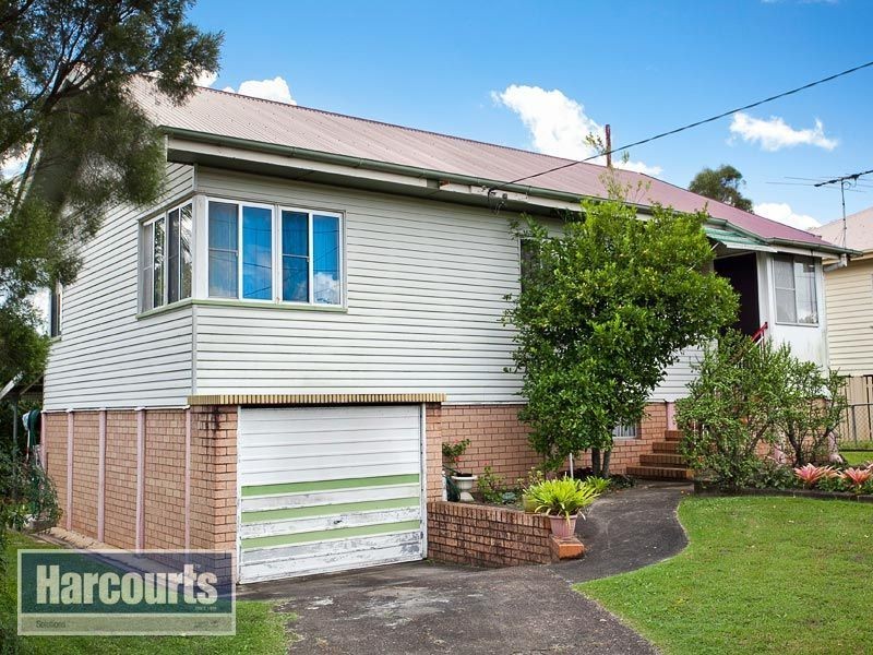 39 Crampton Street, Keperra QLD 4054