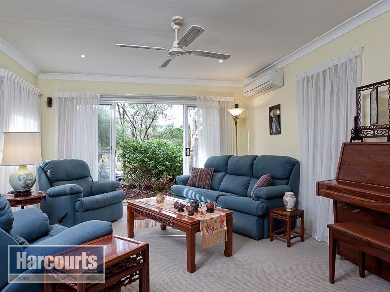 2 Berkeley Place, Ferny Grove QLD 4055