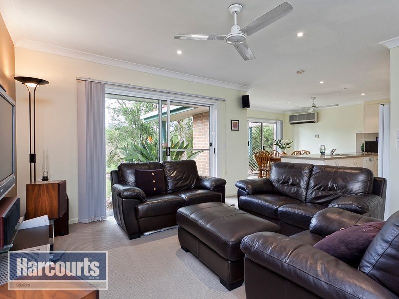 2 Berkeley Place, Ferny Grove QLD 4055