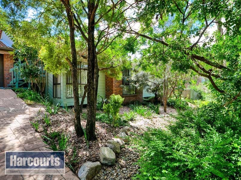 6 Ironwood Court, Arana Hills QLD 4054