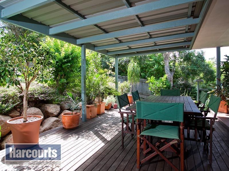 6 Ironwood Court, Arana Hills QLD 4054