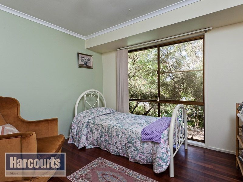 6 Ironwood Court, Arana Hills QLD 4054