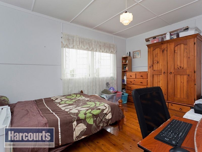 74 Gizerah Street, Mitchelton QLD 4053