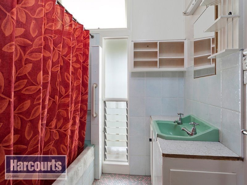 74 Gizerah Street, Mitchelton QLD 4053