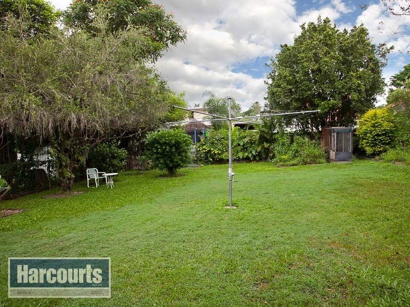 74 Gizerah Street, Mitchelton QLD 4053