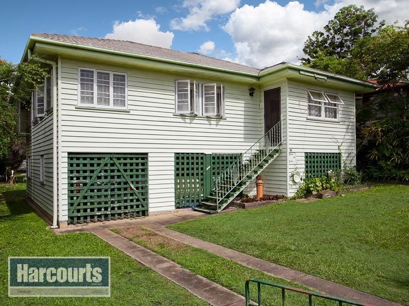 74 Gizerah Street, Mitchelton QLD 4053