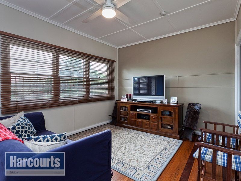 28 Elrose Street, Keperra QLD 4054