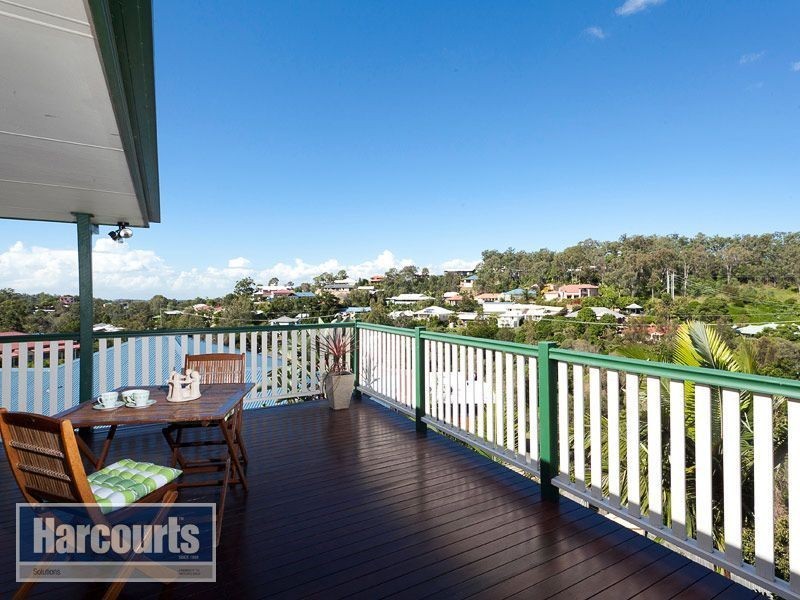 15 Woodtop Court, Ferny Hills QLD 4055