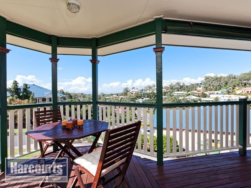 15 Woodtop Court, Ferny Hills QLD 4055