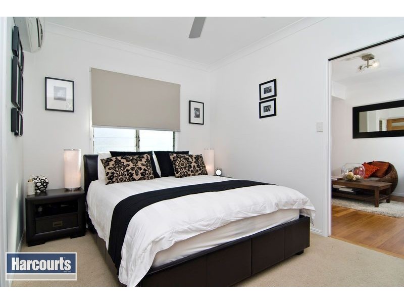 25 Grace Street, Mitchelton QLD 4053