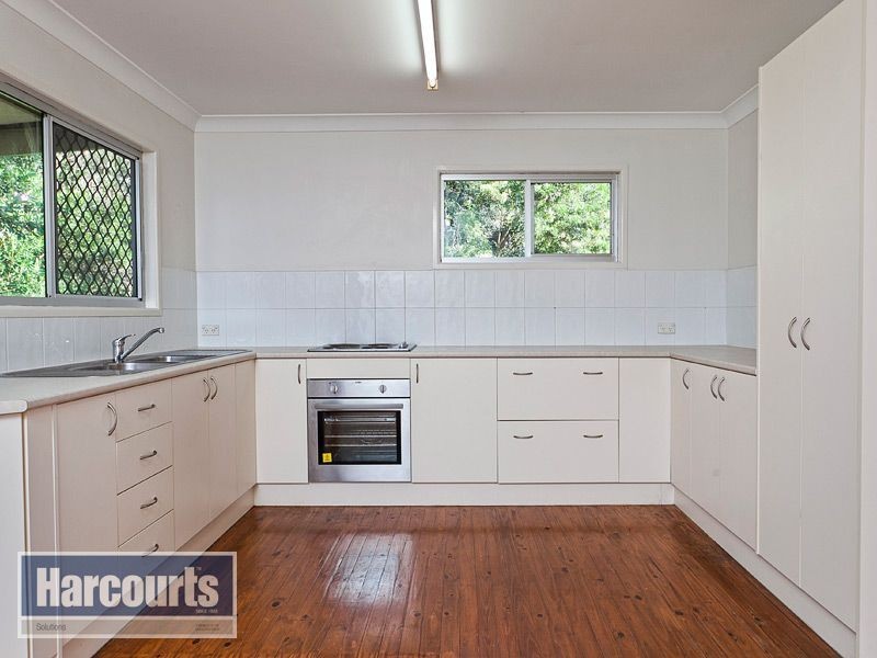 5 Yera Court, Arana Hills QLD 4054