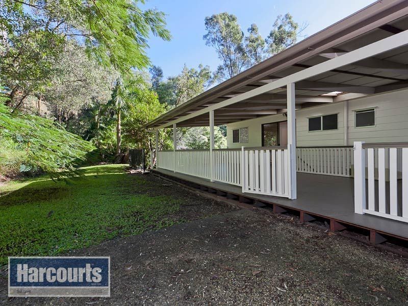 5 Yera Court, Arana Hills QLD 4054