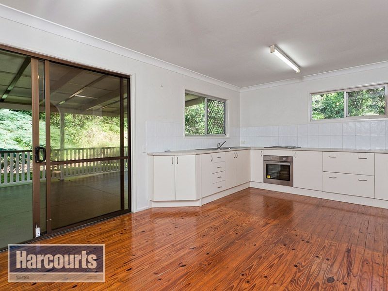 5 Yera Court, Arana Hills QLD 4054