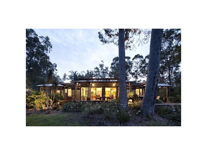 206 Clear Mountain Road, Clear Mountain QLD 4500