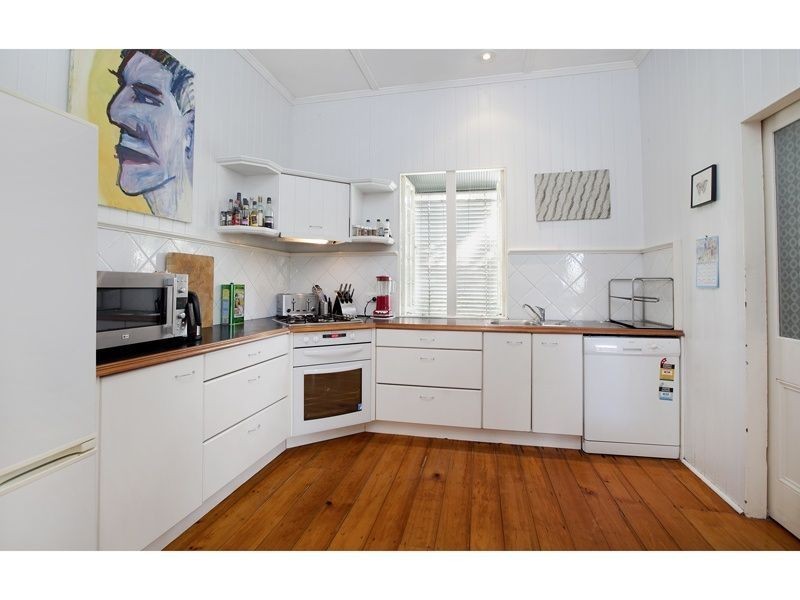 37 Montpelier Street, Grange QLD 4051