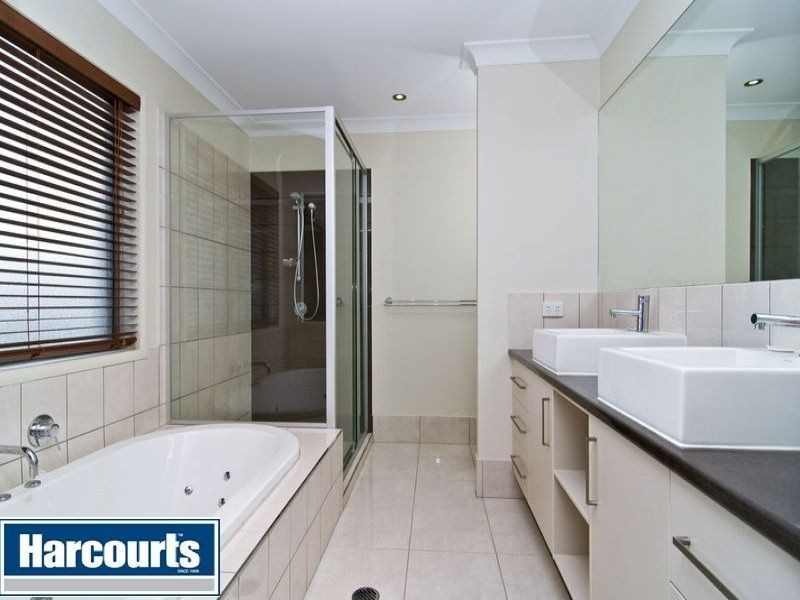 17 Evergreen Street, Mitchelton QLD 4053