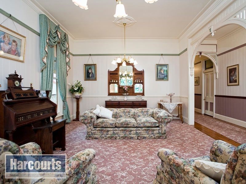 10 Clapham Court, Bunya QLD 4055