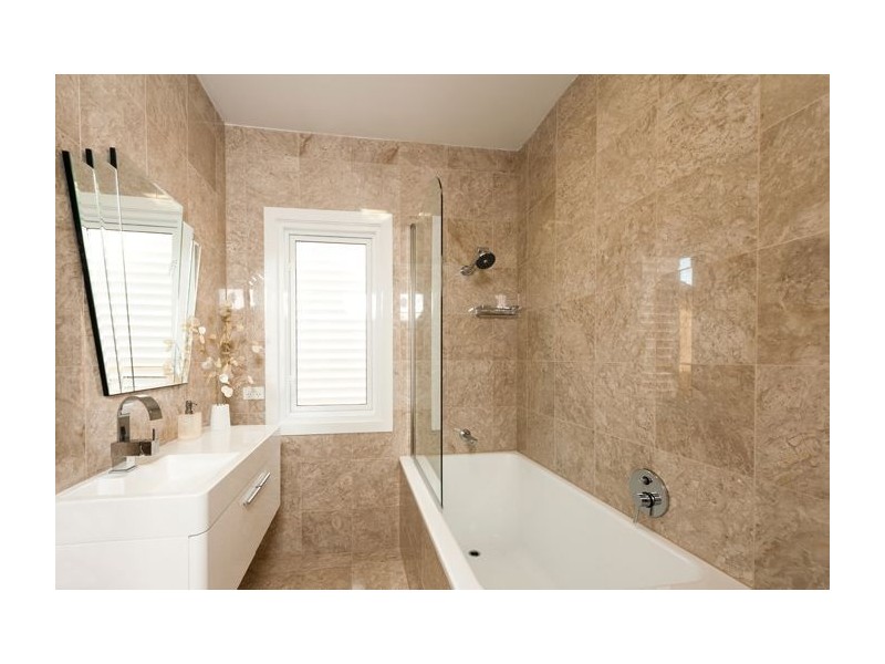 11 Stafford Street, Windsor QLD 4030