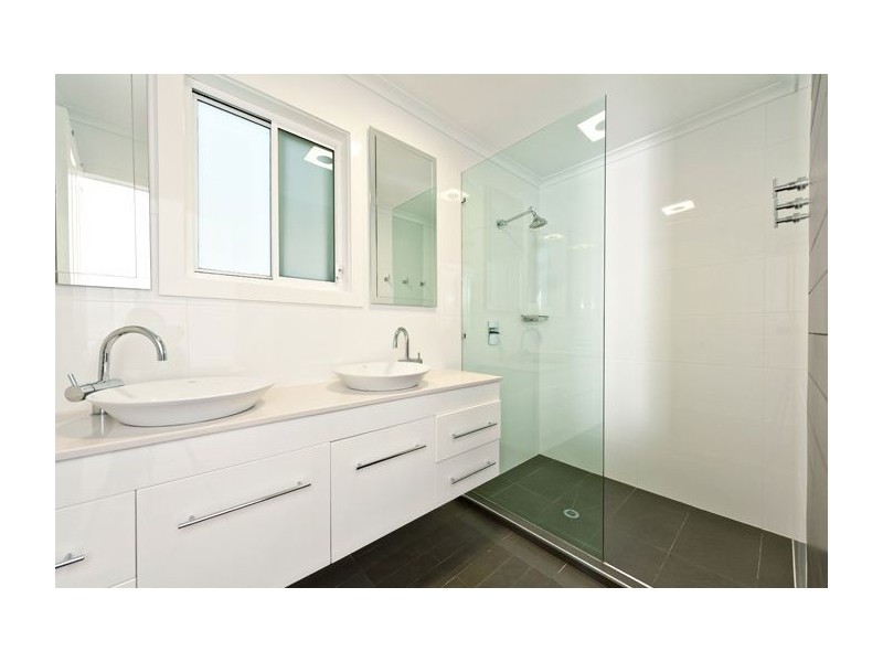 11 Stafford Street, Windsor QLD 4030