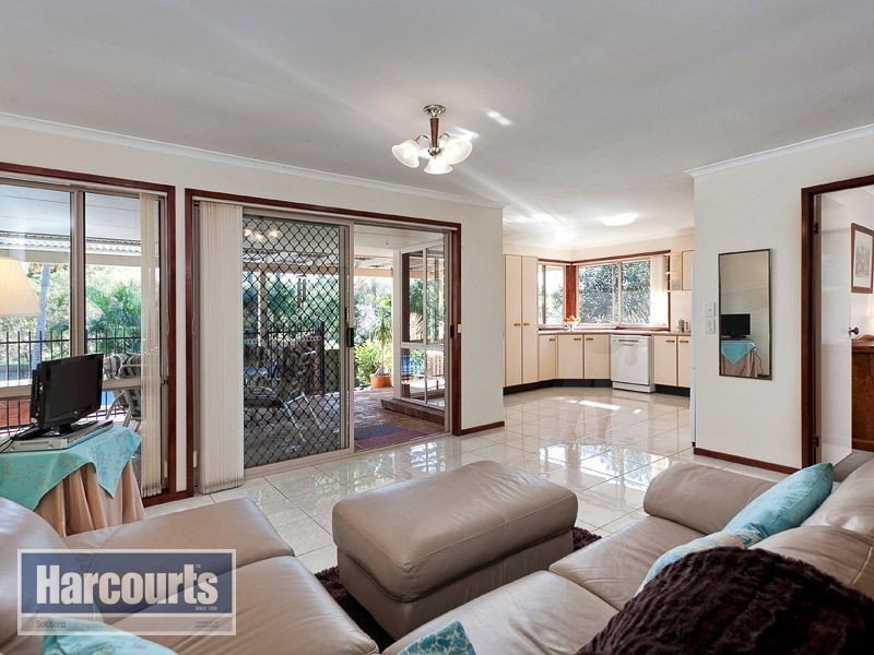 12 Narrabeen Road, Albany Creek QLD 4035