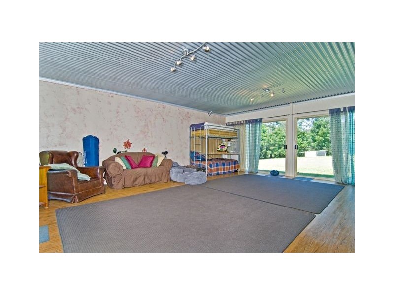 3 Cooroora Crescent, Yugar QLD 4520