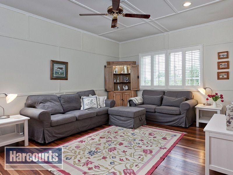 24 Crampton Street, Keperra QLD 4054