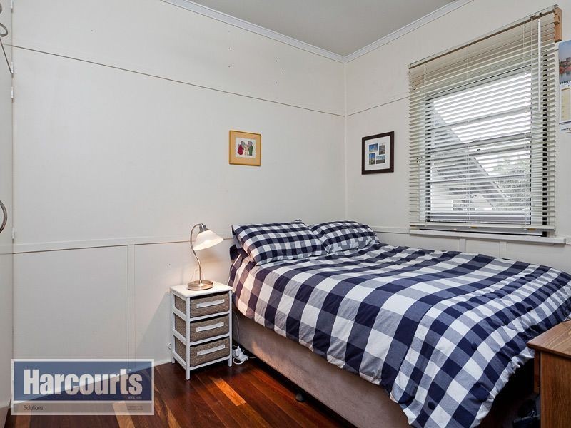 24 Crampton Street, Keperra QLD 4054