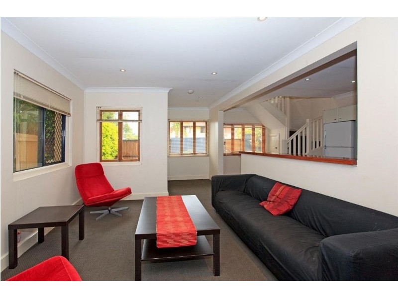 309 Cornwall Street, Greenslopes QLD 4120
