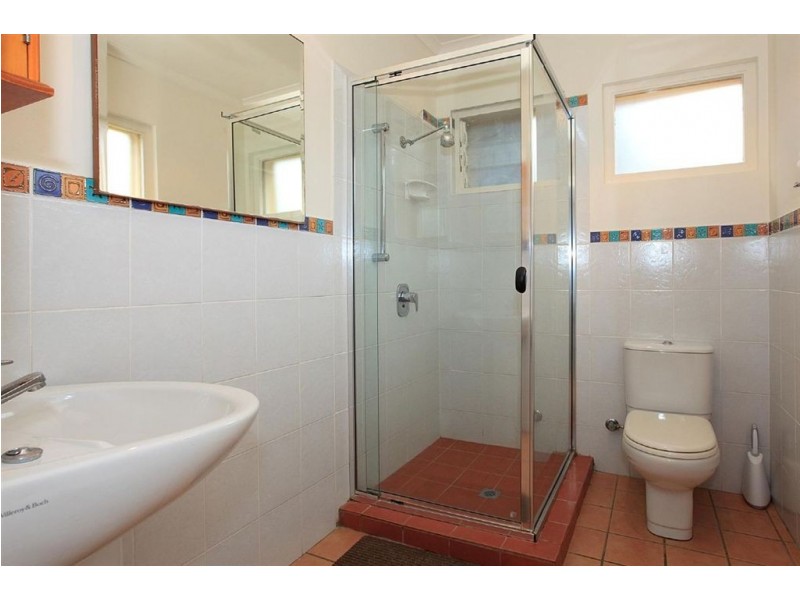 309 Cornwall Street, Greenslopes QLD 4120