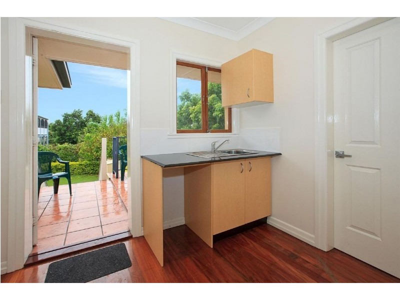 309 Cornwall Street, Greenslopes QLD 4120
